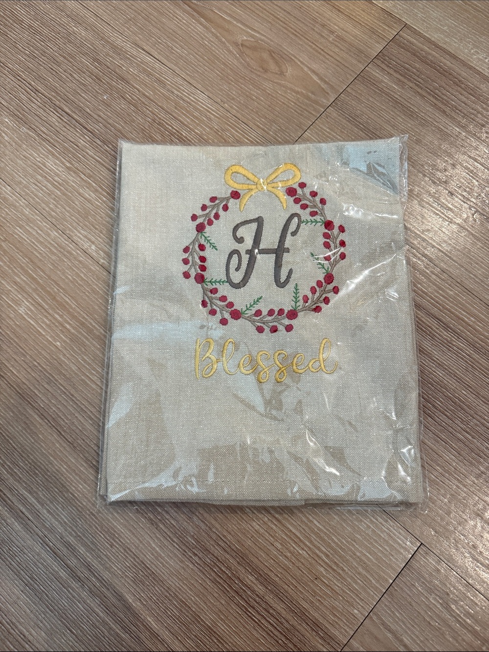 H kitchen Towel